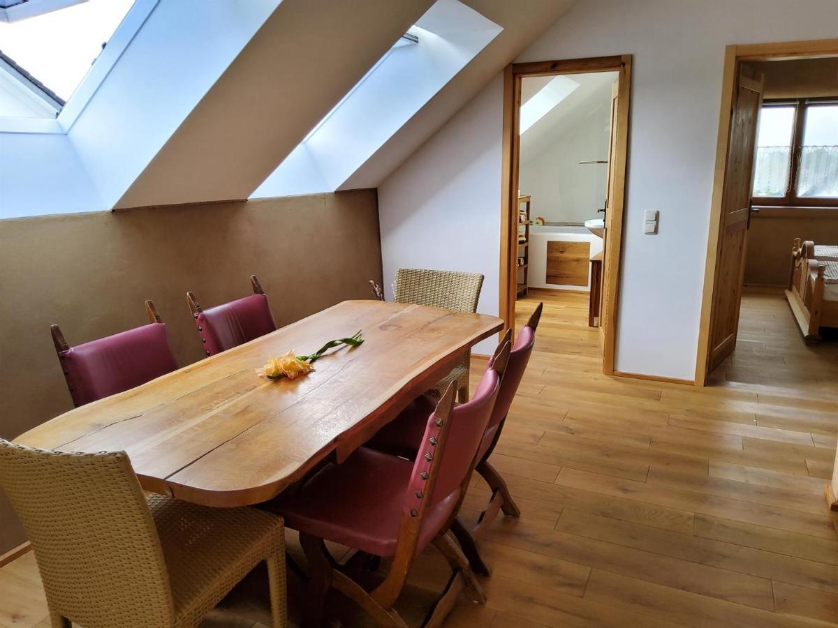 Strohballenhaus Hofbieber Luaran gambar