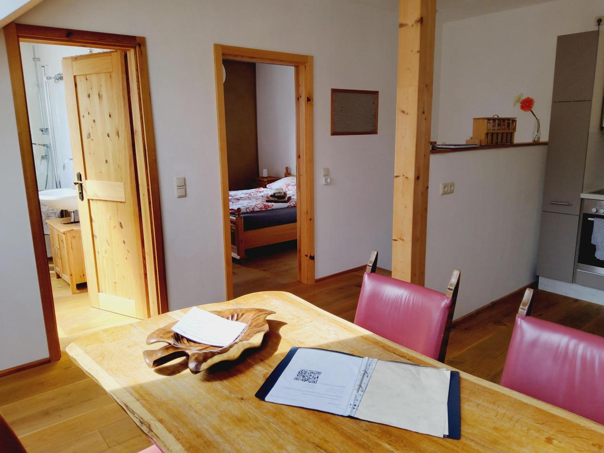 Strohballenhaus Hofbieber Luaran gambar