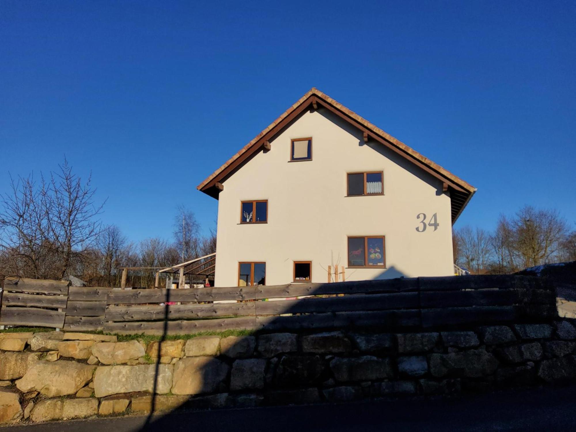 Strohballenhaus Hofbieber Luaran gambar